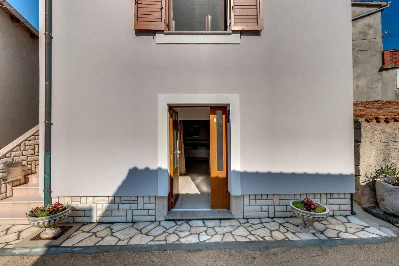 Apartmani Muzic Orlec Exteriör bild